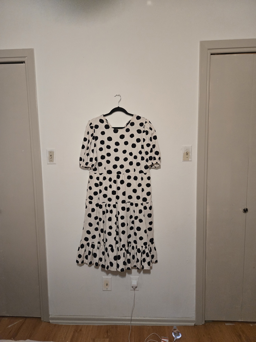 Who What Wear Large Cream Midi Dress with Black Polka Dots
